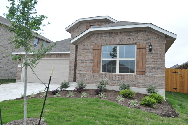 Spacious Newer Home For Lease In Canterra ... - Spacious Newer Home For Lease In Canterra ...