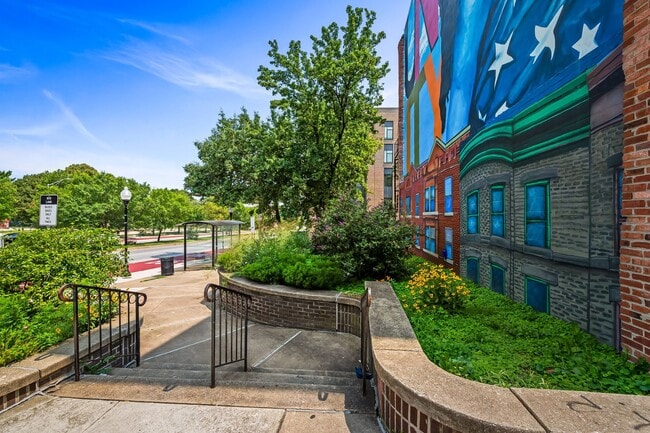 1741 Park Ave Unit 1