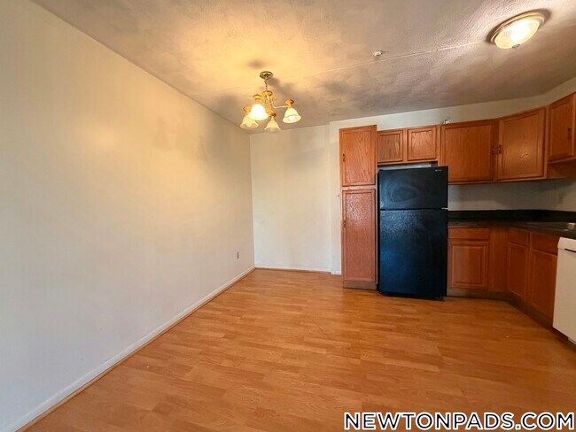 Photo - 175 Adams St Unidad 21