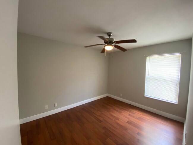 Photo - 1540 Windorah Way Unit F