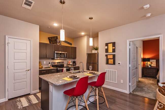 2BR, 2BA - 1075SF "Magnolia" Kitchen