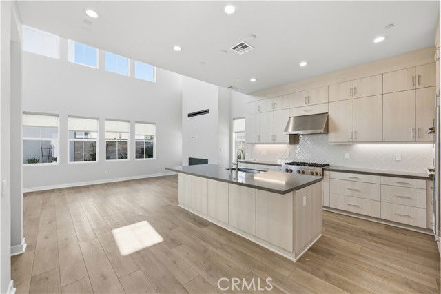 Photo - 141 Holliston