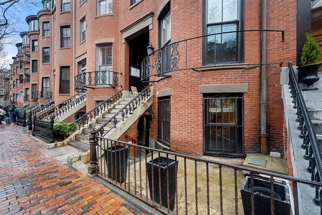 Photo - 81 Waltham St Condo Unit 1