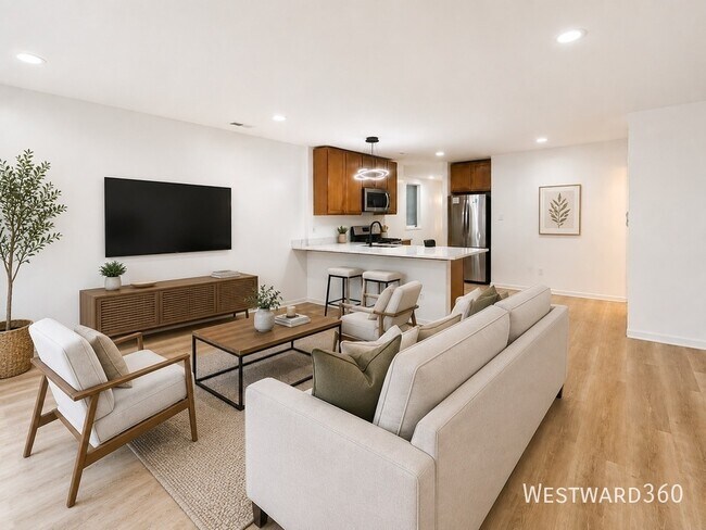 Photo - 2534 W Harrison St Unit 1