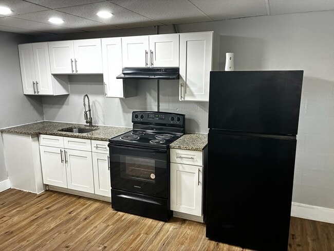 Photo - 2146 Inwood Terrace