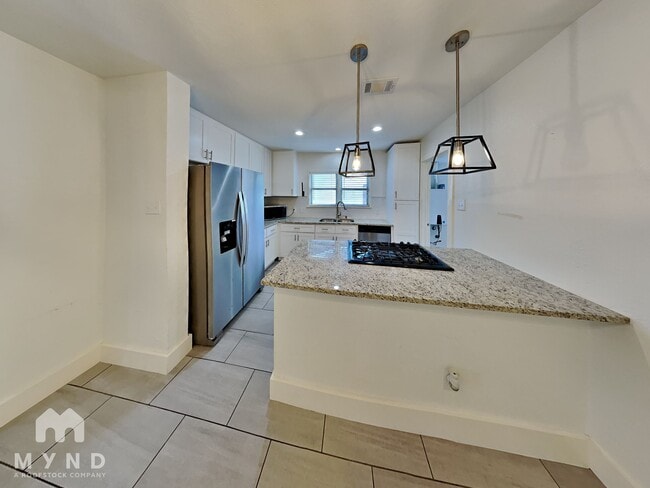 Photo - 2302 S Polk St
