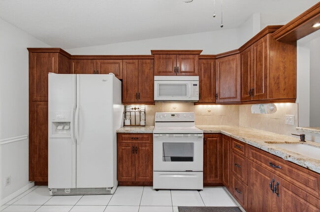 Building Photo - 18541 Cherborg Dr Unit D Rental