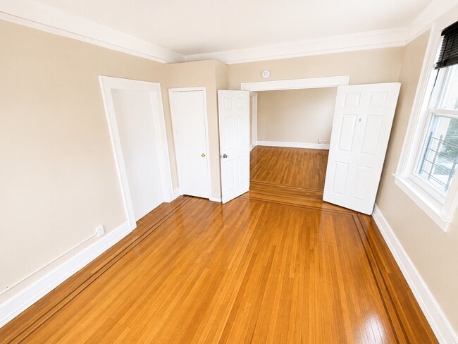 Photo - 246 Walker St Unit 3