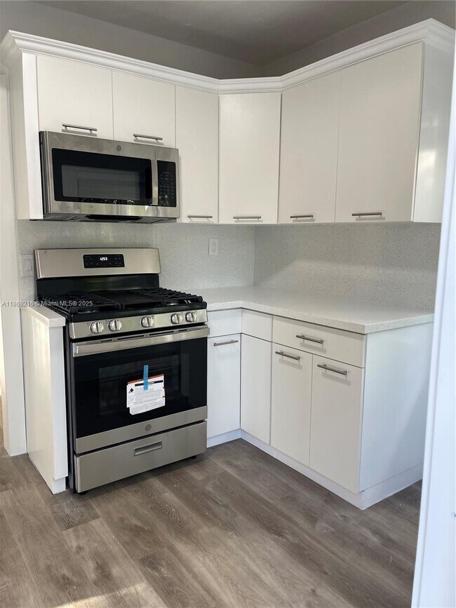 Photo - 771 NE 137th St