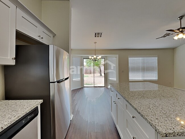 Photo - 11583 W Holly St