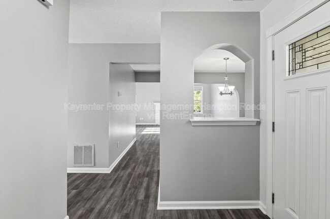 5408 Chatham Lake Dr