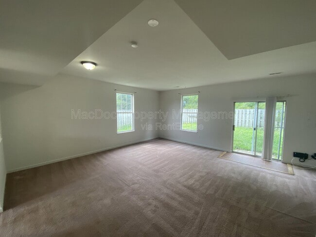Photo - 10910 Coreys Way