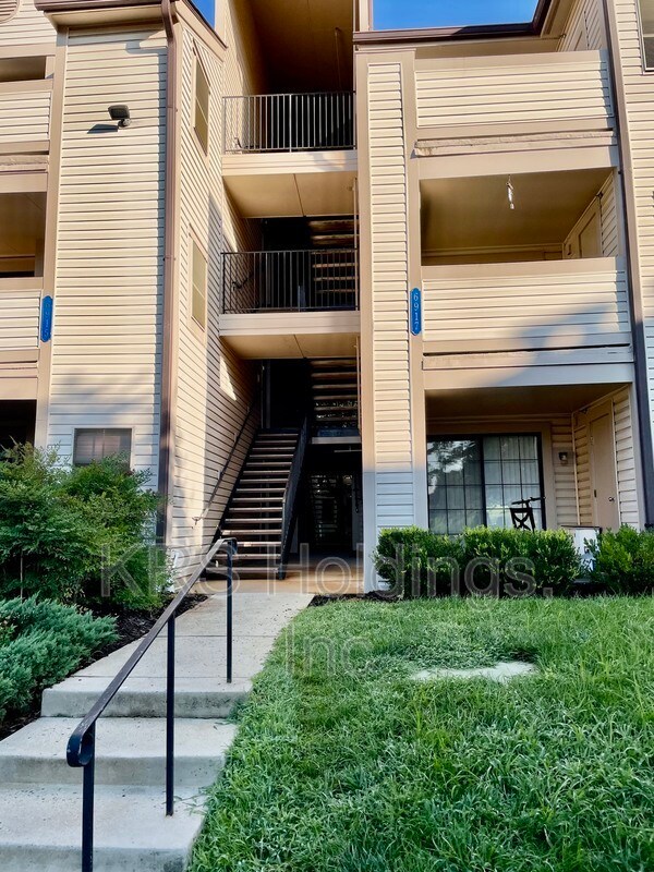 Photo - 6917 Mary Caroline Cir Unidad H