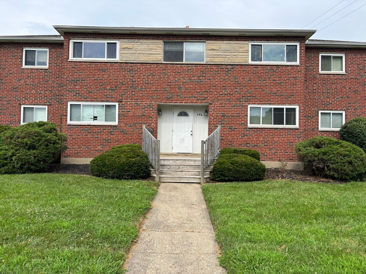 Photo - 296 Glencross Ave Unidad 2