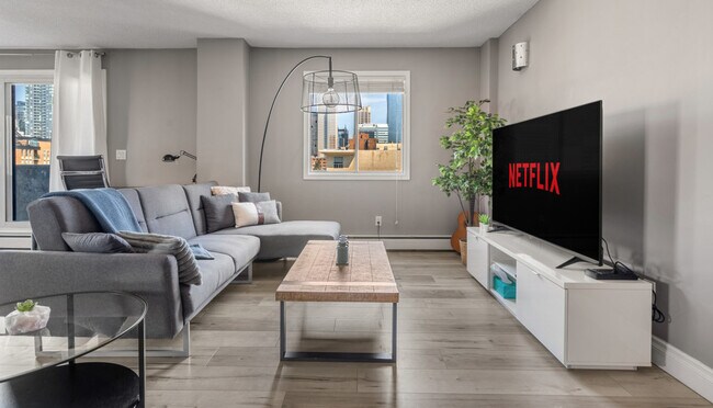 Photo - 235-215 15 Ave SW Unit ID1314495P