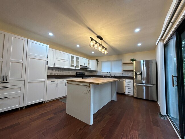 Photo - 73 Arrowhead Cir