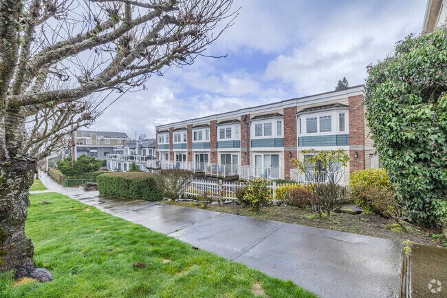 Photo - Harbor Place Townhomes