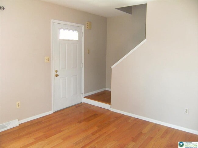 Photo - 174 Springhouse Rd