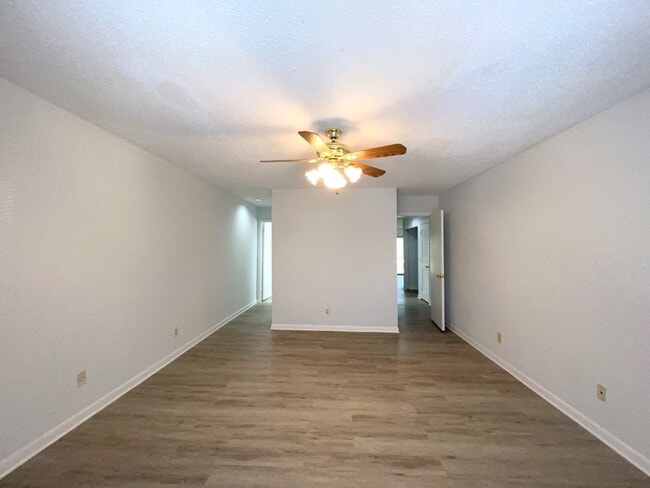 Second Bedroom - 2248 Runnymead Rdg SE Unit Marietta Condo