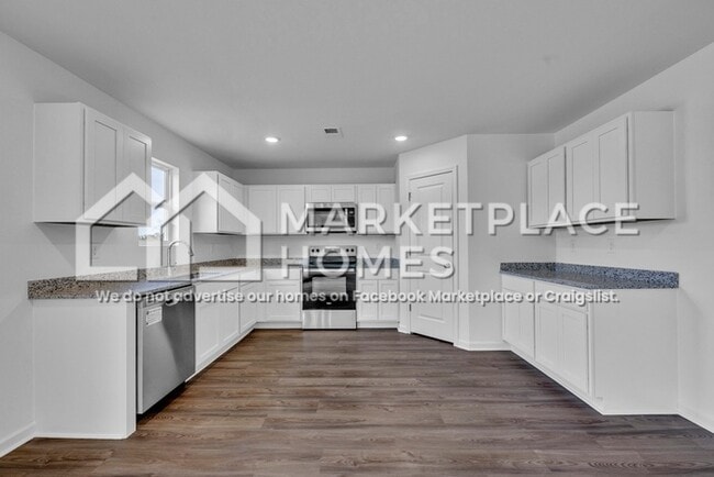 Photo - 327 Orchid Ln