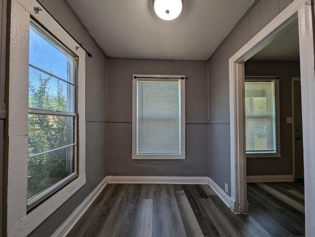 Photo - 1011 16th St