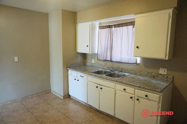 Photo - 209 E Harding Ave Unit 1
