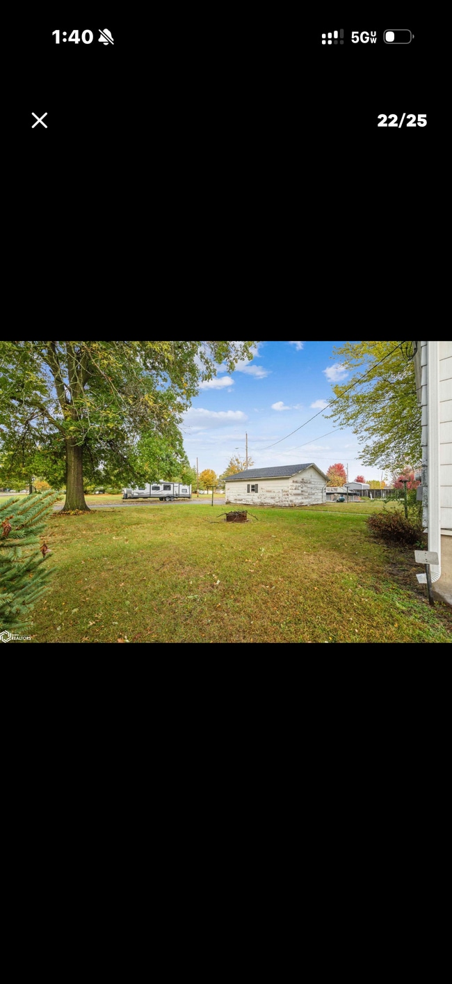 Photo - 406 Center St