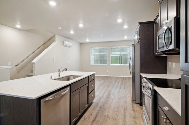 Photo - 32683 Park Butte Ln