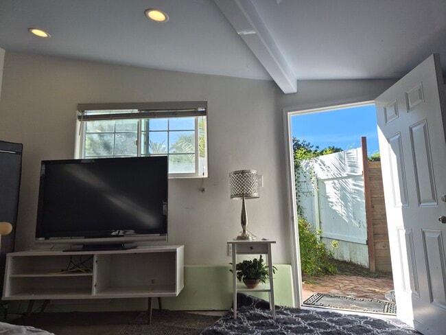 Photo - 2141 Torrey Pines Rd