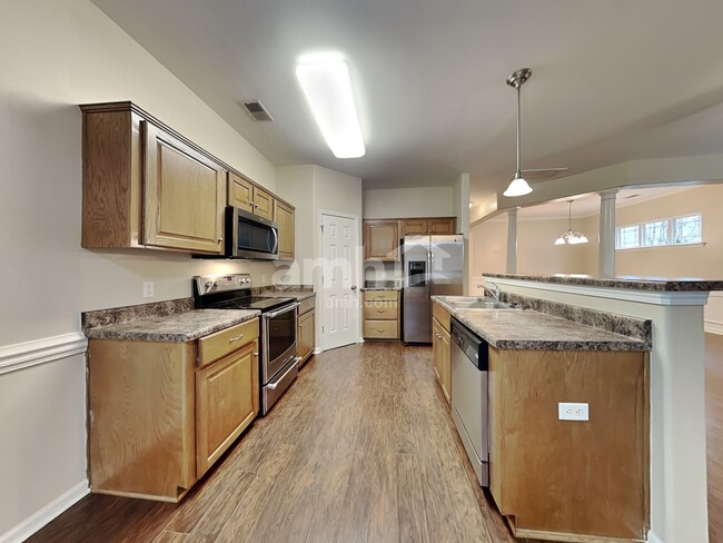 Photo - 75 Summer Hill Way