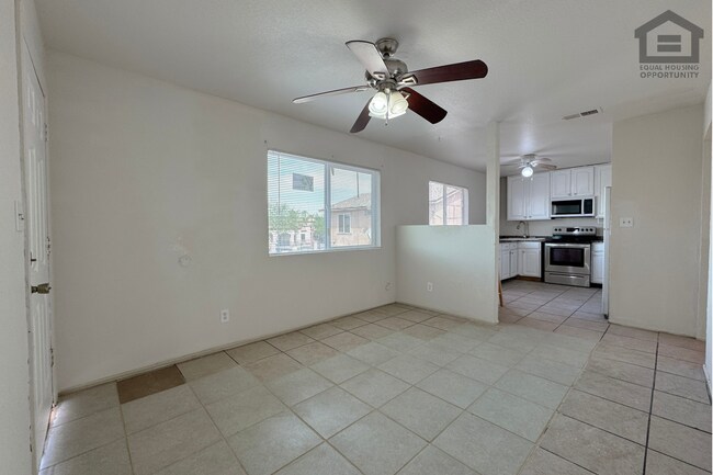 Photo - 641 N 30th St Unit 641 N 30th St  2