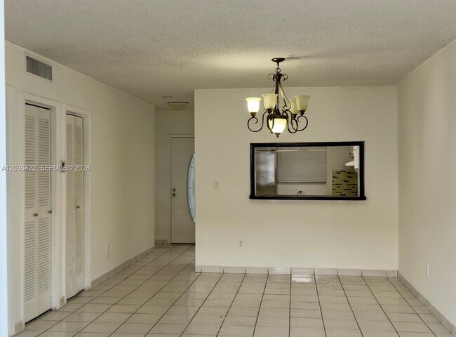 Photo - 1035 W 77th St Unit 211