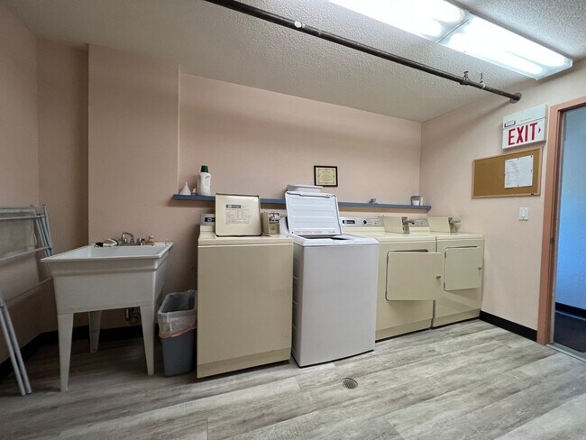 Photo - Studio Condo near Munson Hospital - Availa...