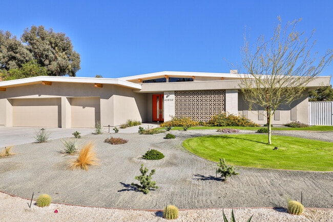 42920 Caballeros Dr