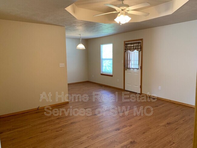 Photo - 2149 N Adams Ct