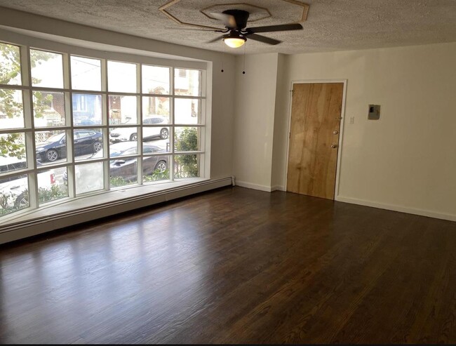 Photo - 132 Nelson Ave Unit 2