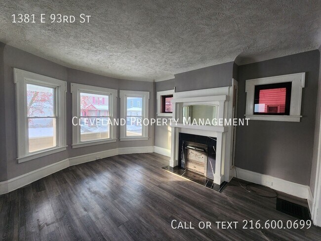 Photo - 1381 E 93rd St