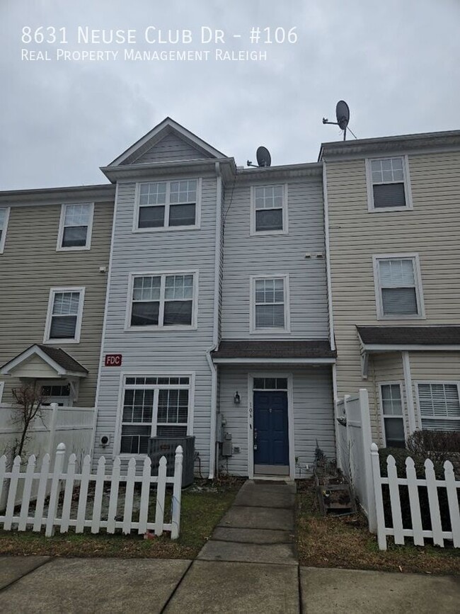 Building Photo - 8631 Neuse Club Ln Unit #106
