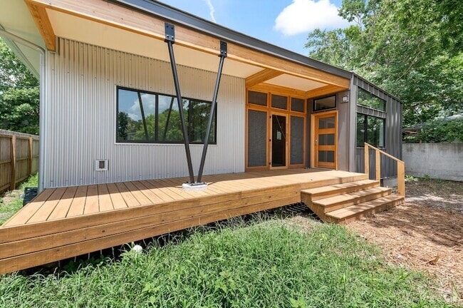 Building Photo - 1908 Richcreek Rd Rental