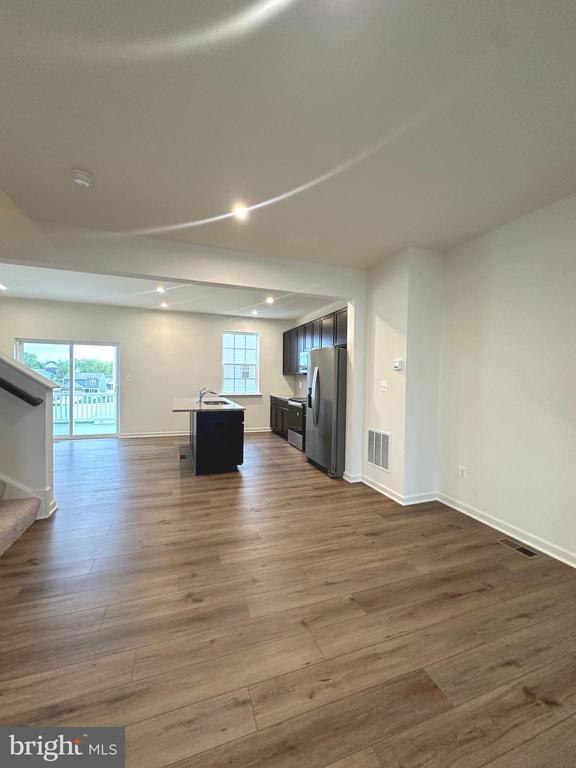 Photo - 93 Stafford Pl