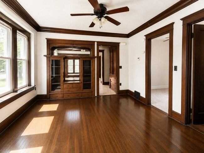Photo - 2607 N 44th St Unit 2609 Upper