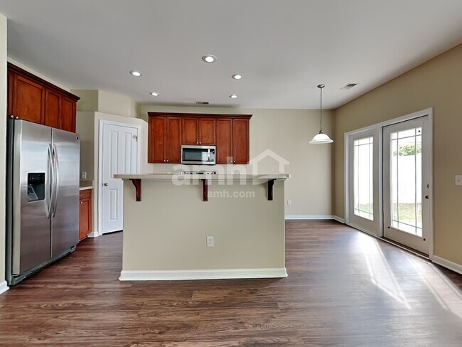 Photo - 100 Summer Hill Ct