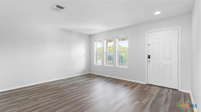 Photo - 5700 Ty Lindstrom