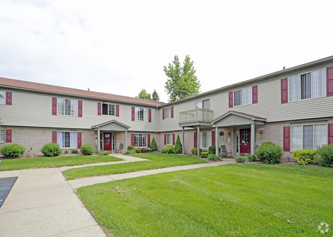 Sterling Court - Sterling Court Apartments