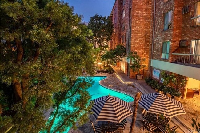 Pool - 1440 Veteran Ave Condo Unit 319