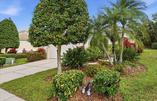 Photo - 6055 Wingspan Way