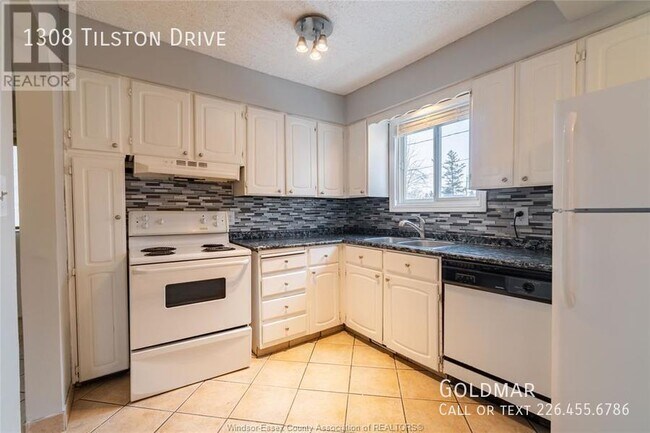 Photo - Look at this yard!  Also comes with a house - 3 bedroom 1 bath