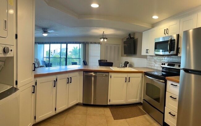 Photo - 1605 S US Hwy 1 Unit 201v2