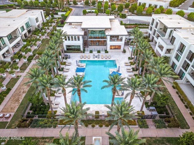 6587 N Palmeraie Blvd Unit 2014