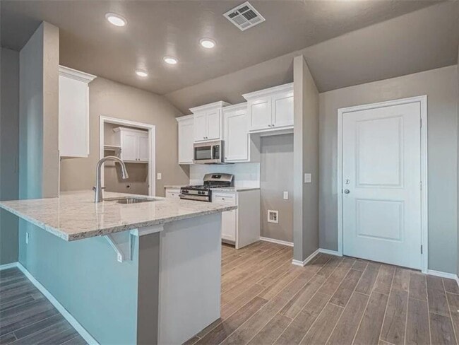 Photo - 1529 Highland Loop